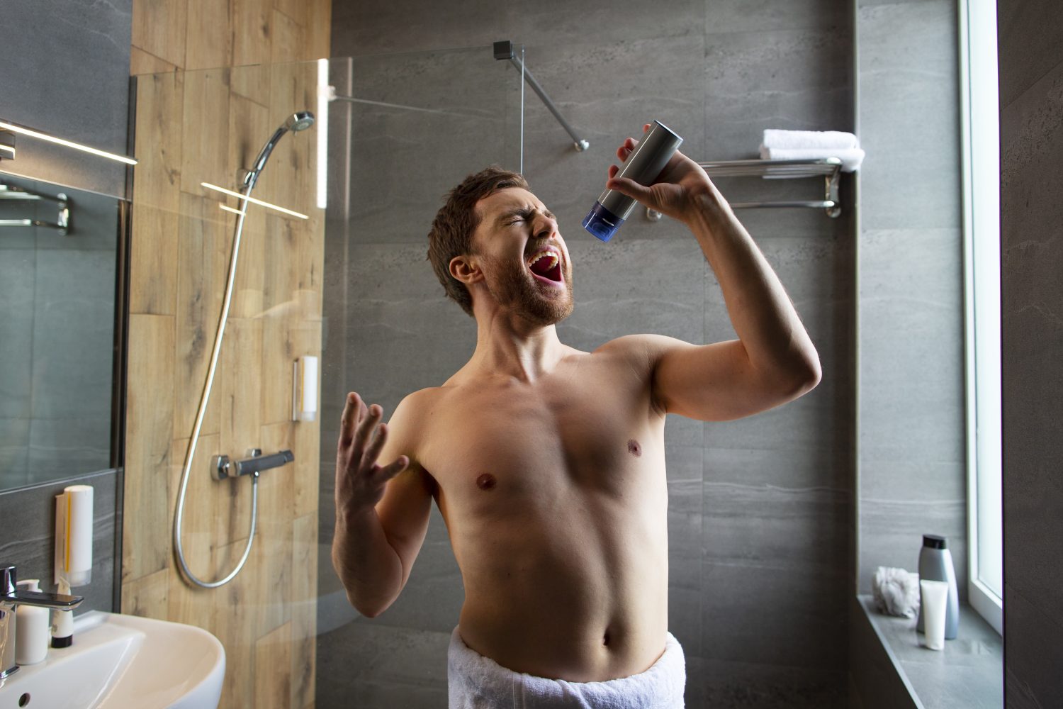 &iquest;Por qu&eacute; a las personas les da por cantar en la ducha?