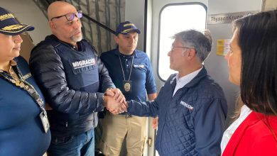 Sonriente: as&iacute; arrib&oacute; a Colombia Salvatore Mancuso