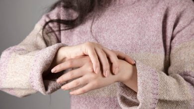 manos fr&iacute;as / partes del cuerpo / hormigueo - dolor en las articulaciones