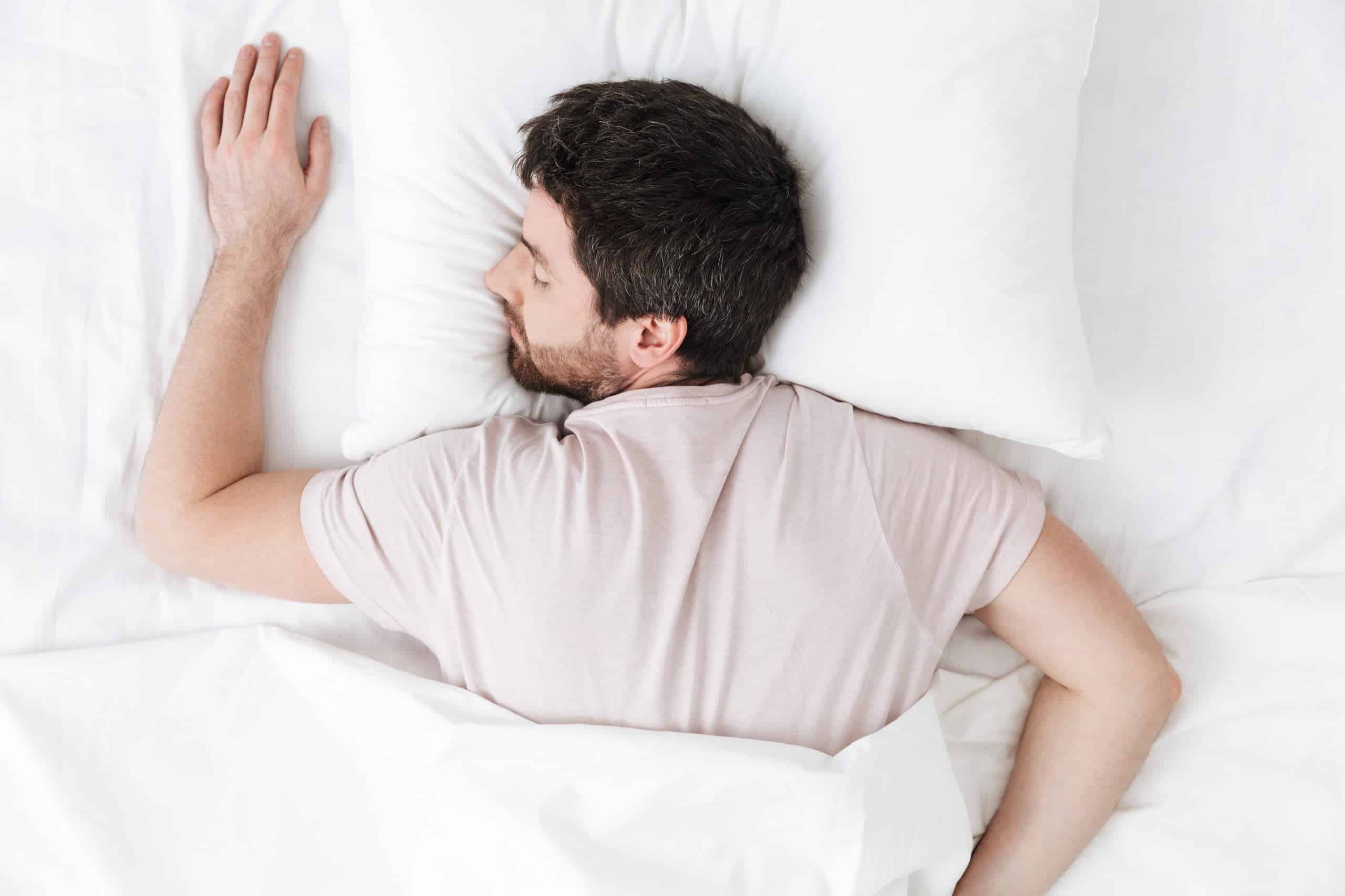 Razones por las que nunca deber&iacute;as dormir boca abajo