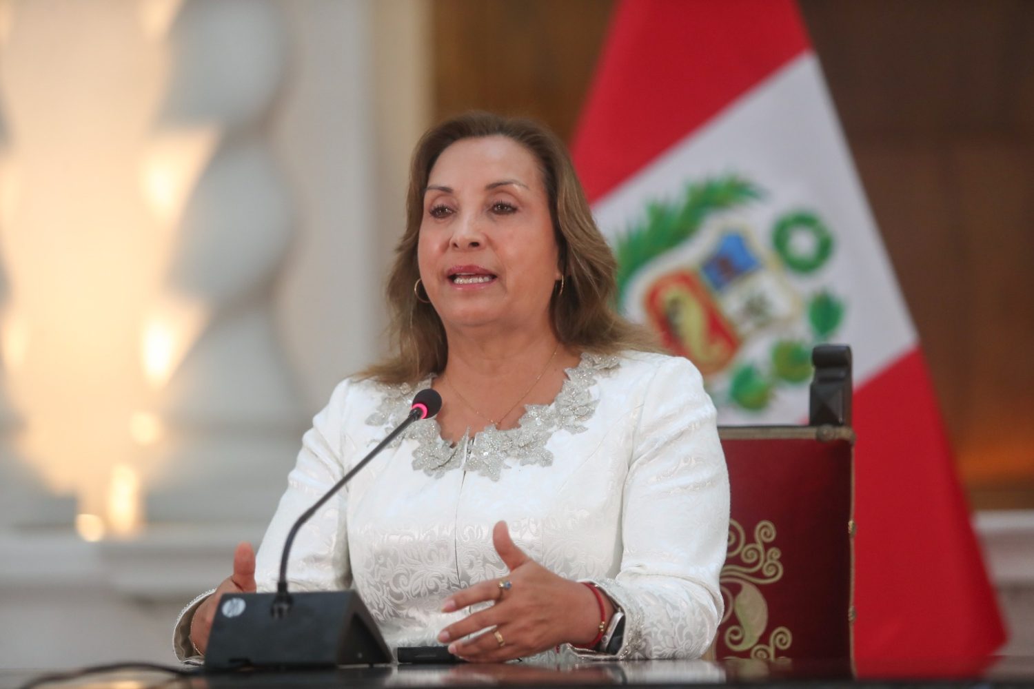 dina boluarte