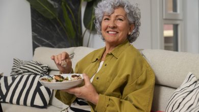 Tres alimentos que deber&iacute;an comer las personas mayores de 70 a&ntilde;os - la menopausia