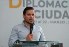Revelan los chat que podrían 'hundir' más al presidente de la Cámara de Representantes
