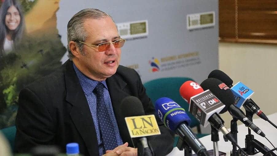 Otra investigaci&oacute;n contra el presidente del Senado, Iv&aacute;n Name