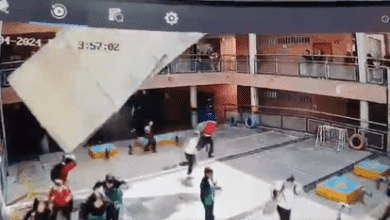 Video: As&iacute; fue el vendaval que caus&oacute; emergencia en colegio de Bogot&aacute;