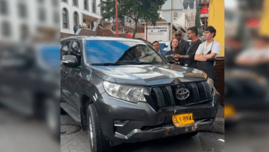 Camioneta vinculada al Congreso caus&oacute; accidente en Bogot&aacute;