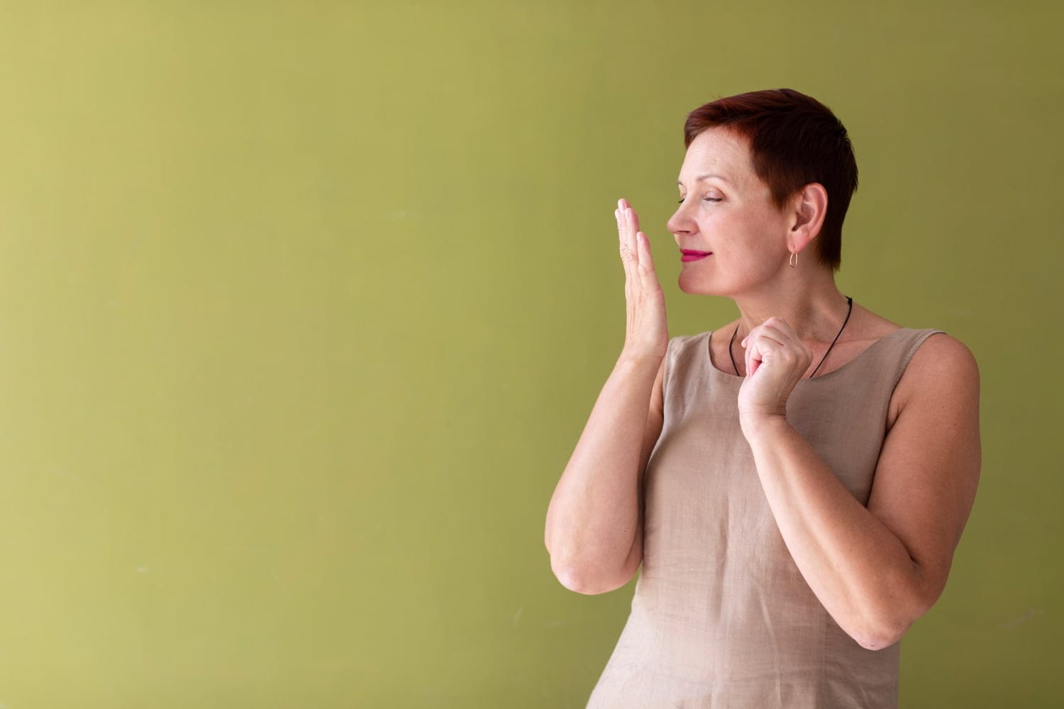 A qu&eacute; edad comienza a cambiar el olor corporal y c&oacute;mo manejarlo