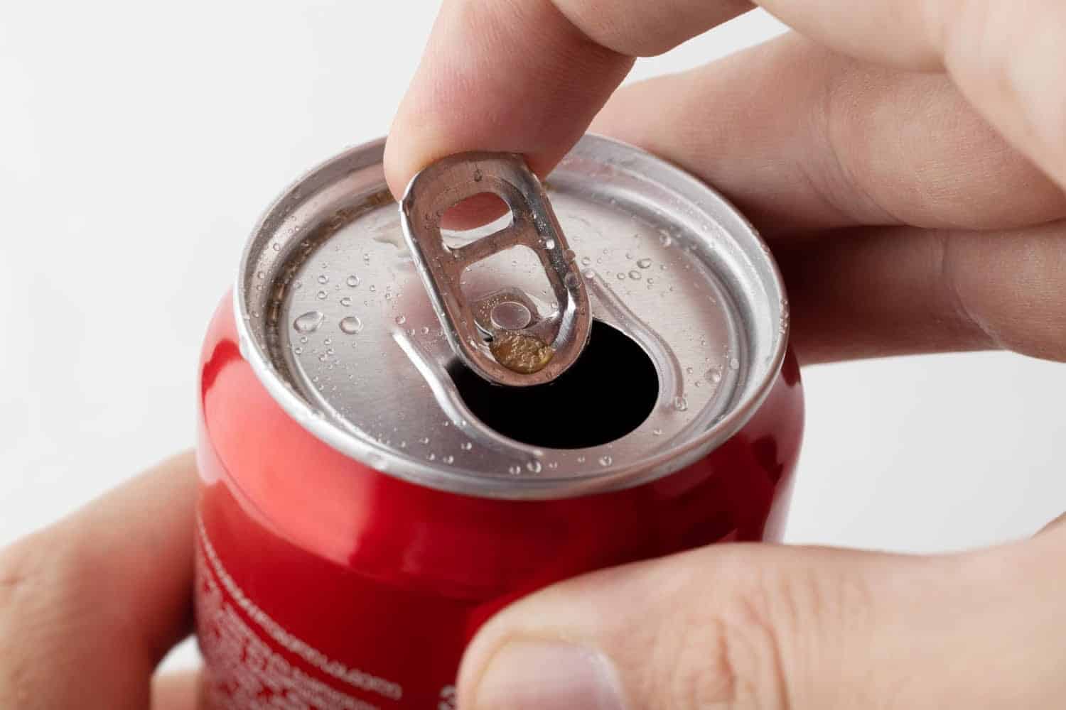 Por esta raz&oacute;n debes lavar las latas de bebidas gaseosas antes de tomar de ellas