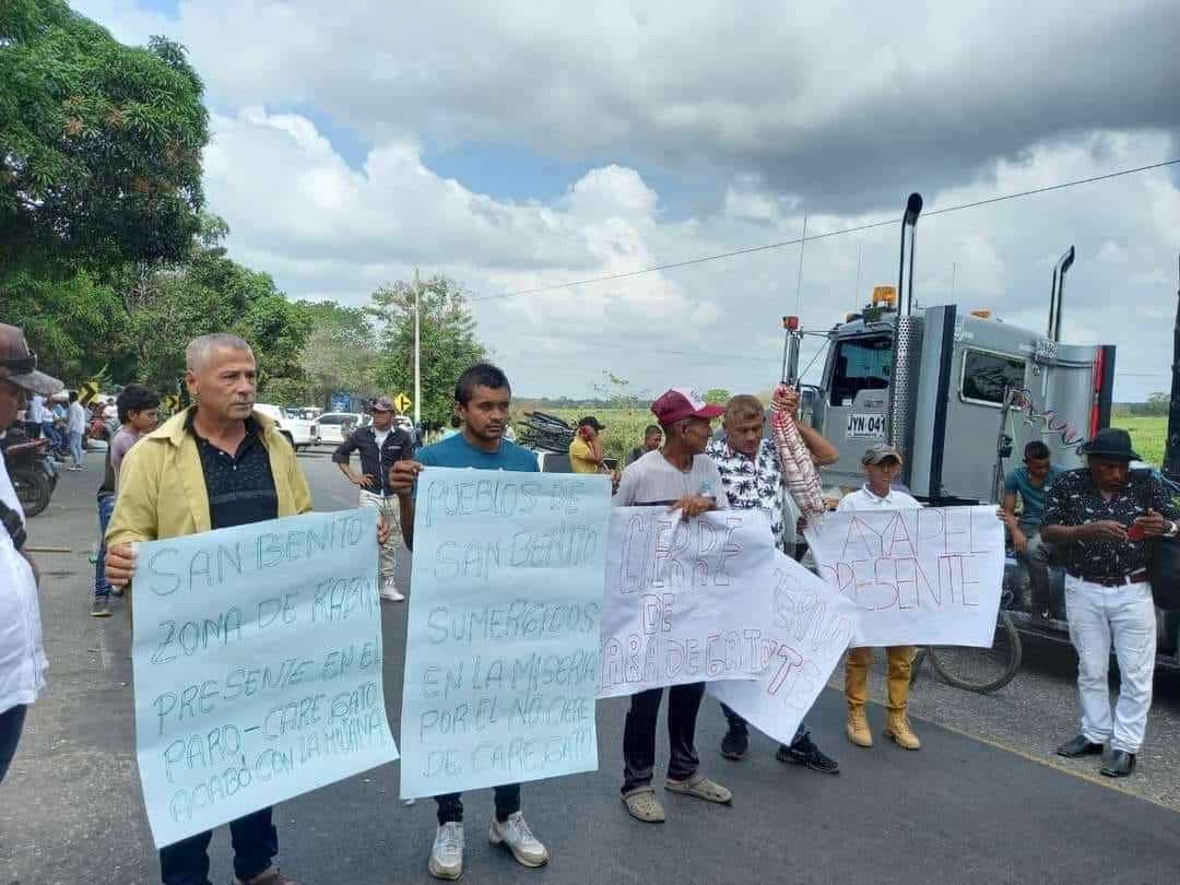 V&iacute;ctimas de crisis en La Mojana entran en paro