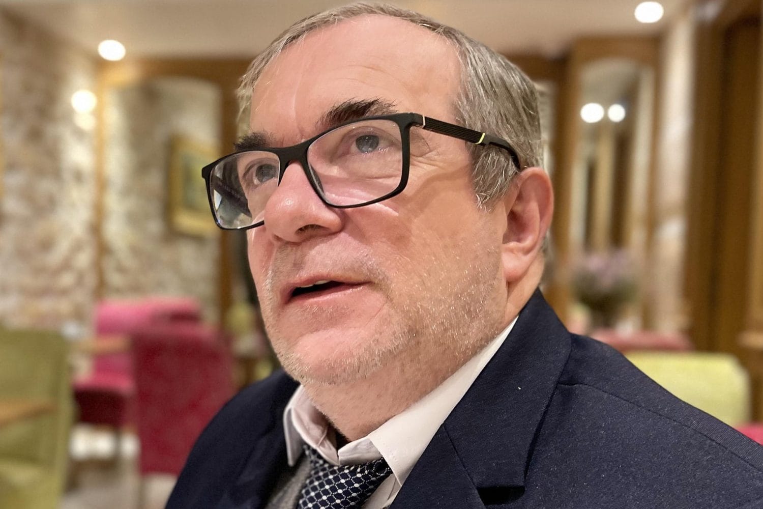 Londo&ntilde;o admiti&oacute; abusos en las FARC pero desminti&oacute; abortos forzados