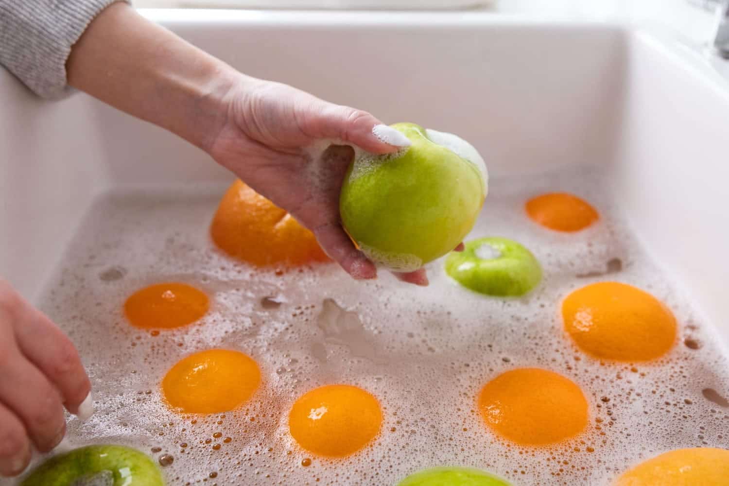 Beneficios para el cuerpo de consumir c&aacute;scara de mandarina hervida