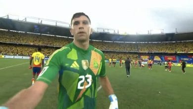 Dibu Mart&iacute;nez agredi&oacute; a un camar&oacute;grafo en el Metropolitano