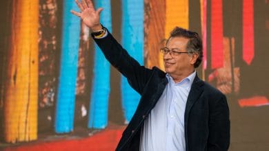 Petro le deja claro al Congreso que es él quien decide sobre relaciones exteriores karol g