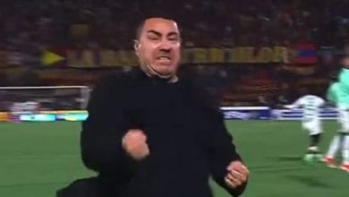 Sobre los gestos de Ju&aacute;rez, el entrenador del Medell&iacute;n, Alejandro Restrepo, se mostr&oacute; molesto y lament&oacute; que se den este tipo de provocaciones: &ldquo;Lo que pas&oacute; con el entrenador no va con los valores y principios de los antioque&ntilde;os ni nos ayuda como sociedad. Hablar del partido sobra, porque pudo haber pasado algo muy grave&rdquo;.