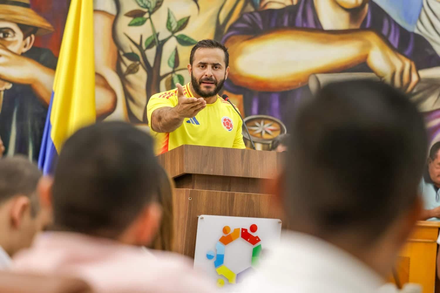 Gobernador de C&oacute;rdoba present&oacute; proyecto para incorporar $180.000 millones al presupuesto 2025