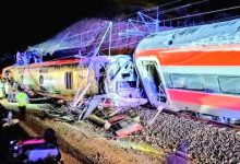 Sube a 45 el número de víctimas fatales por descarrilamiento de tren en España