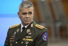 Remez&oacute;n en la c&uacute;pula militar en Venezuela: Delcy Rodr&iacute;guez destituye a Padrino L&oacute;pez