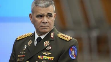 Remez&oacute;n en la c&uacute;pula militar en Venezuela: Delcy Rodr&iacute;guez destituye a Padrino L&oacute;pez