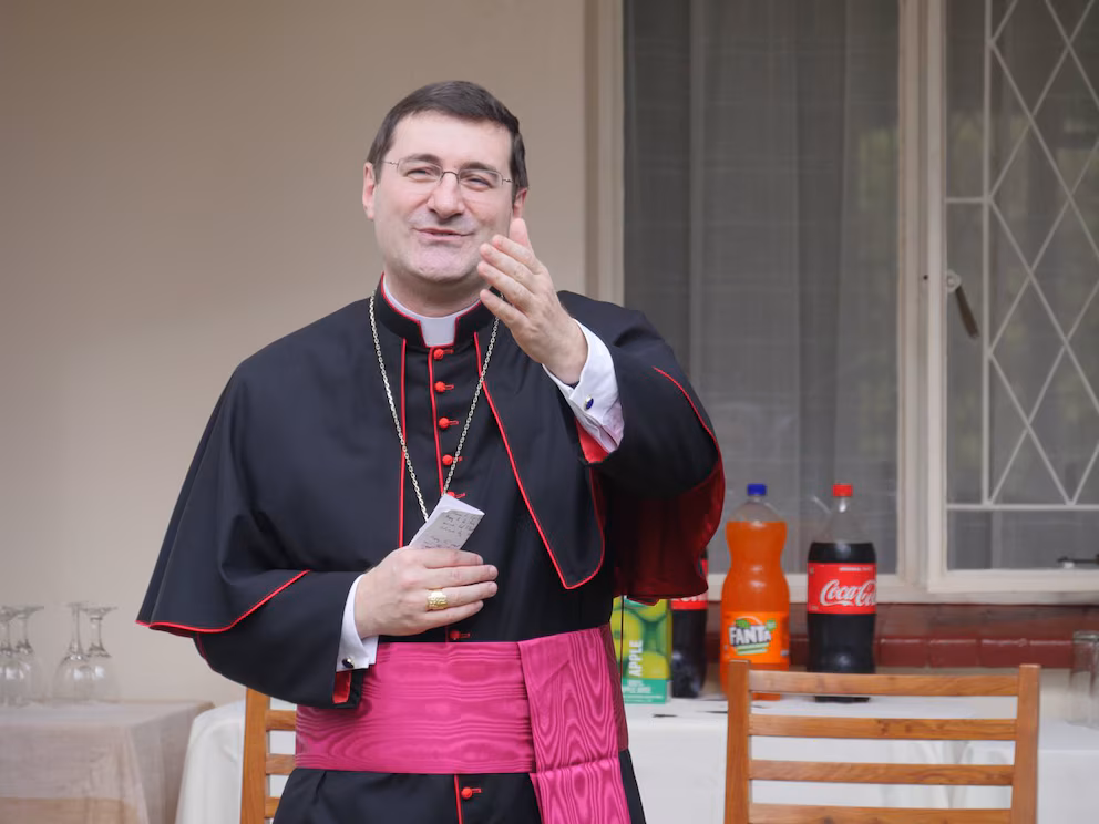 El Vaticano releva a su representante en Colombia: Paolo Rudelli deja la nunciatura