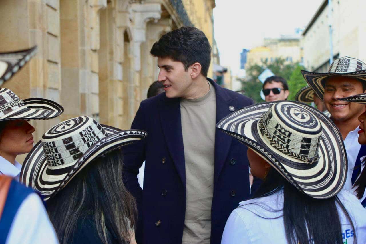 Chats revelar&iacute;an presiones de Wadith Manzur para gestionar contratos a trav&eacute;s de la UNGRD