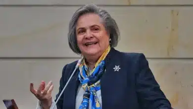 Clara López alista su retiro de la contienda presidencial y se sumaría a Cepeda