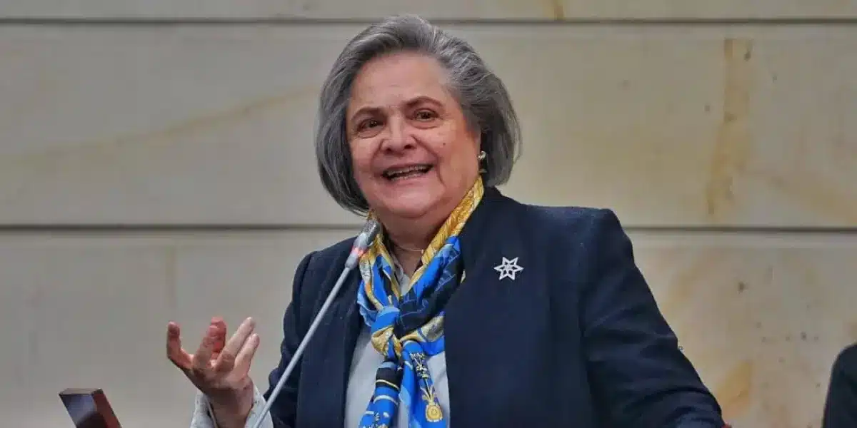 Clara L&oacute;pez alista su retiro de la contienda presidencial y se sumar&iacute;a a Cepeda