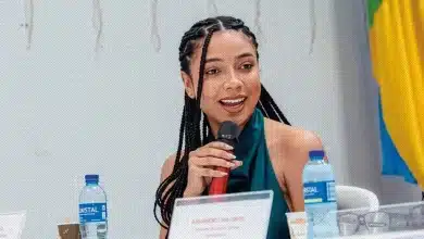 Juliana Guerrero renuncia a representación presidencial en universidad mientras enfrenta investigaciones